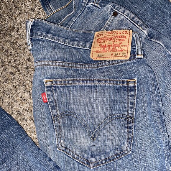Levi's 559 Jeans Mens Size 36 x 32 The Original Relaxed Straight Fit - Picture 4 of 8